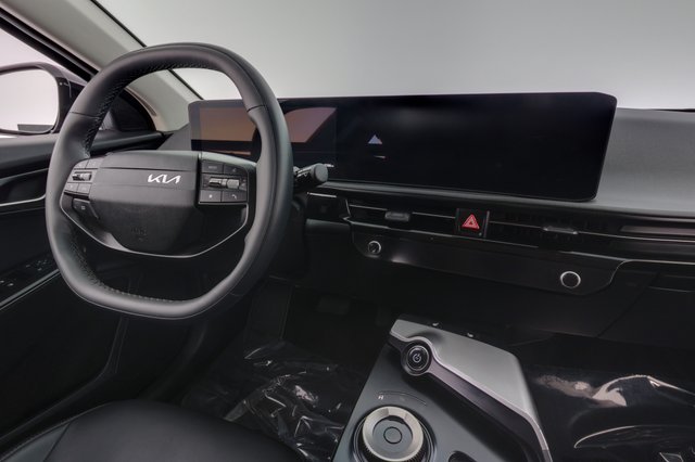 2025 Kia EV6 — photo 20 of 29