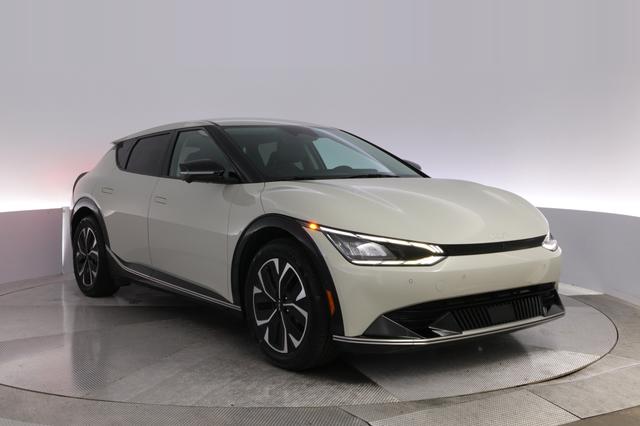 2023 Kia EV6 — photo 10 of 26