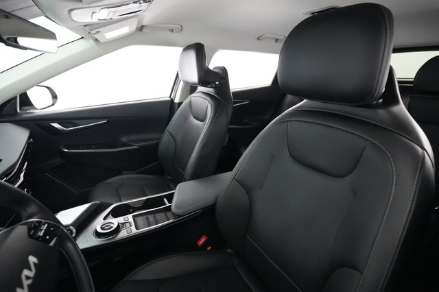2023 Kia EV6 — photo 3 of 26