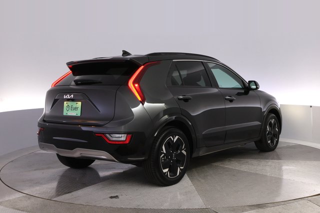2023 Kia Niro EV — photo 2 of 24