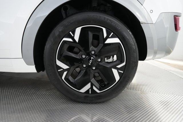 2023 Kia Niro EV — photo 7 of 25