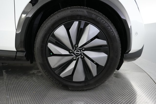 2023 Nissan Ariya — photo 16 of 23