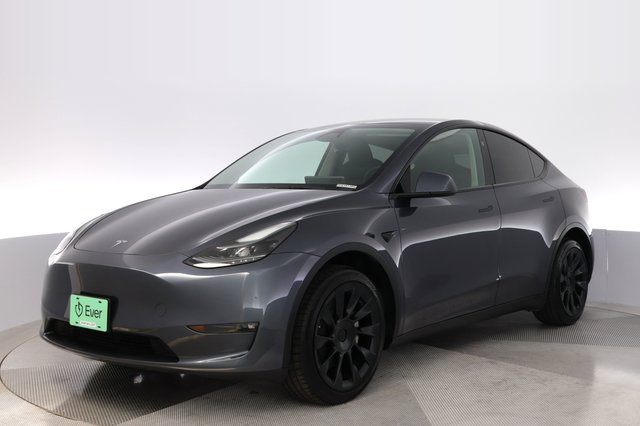 2023 Tesla Model Y — VIN 7SAYGDEE4PF839738