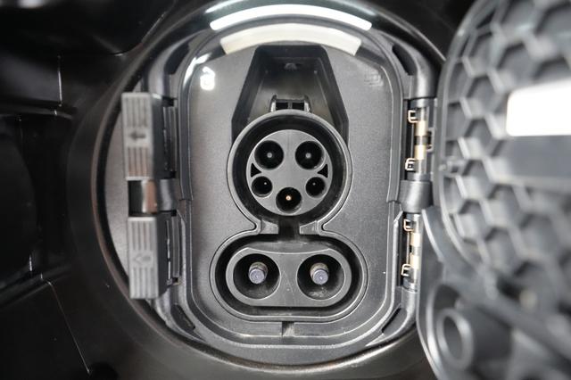 2023 Mercedes-Benz EQB — photo 8 of 28