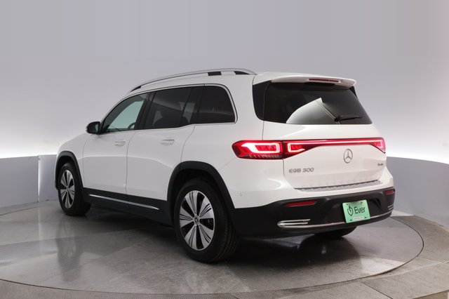 2023 Mercedes-Benz EQB — photo 13 of 28