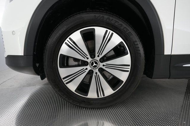 2023 Mercedes-Benz EQB — photo 15 of 28
