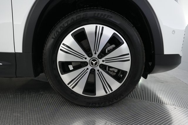 2023 Mercedes-Benz EQB — photo 16 of 28