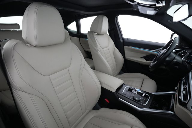 2023 BMW i4 — photo 18 of 23