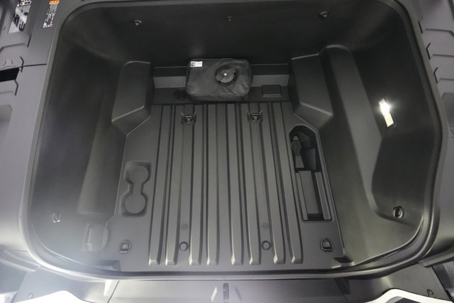 2024 Chevrolet Silverado EV — photo 17 of 23