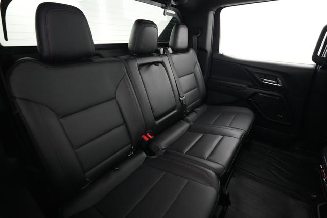 2024 Chevrolet Silverado EV — photo 4 of 23