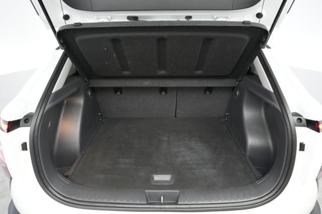 2024 Hyundai Kona Electric — photo 6 of 23