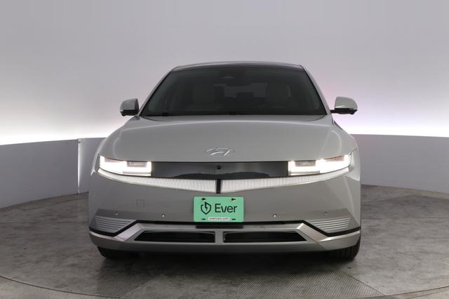 2024 Hyundai IONIQ 5 — photo 9 of 24