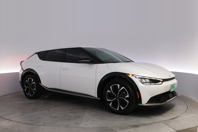 2024 Kia EV6 — photo 11 of 26