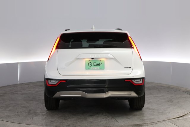 2024 Kia Niro EV — photo 12 of 24