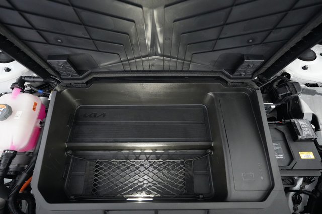 2024 Kia Niro EV — photo 23 of 24
