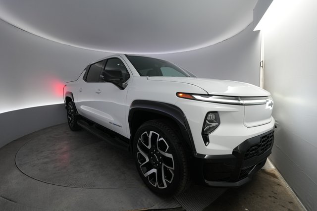 2024 Chevrolet Silverado EV — VIN 1GC40ZELXRU304712