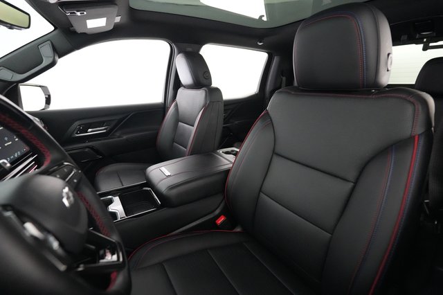 2024 Chevrolet Silverado EV — photo 3 of 16
