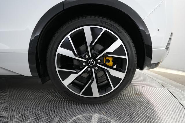 2024 Acura ZDX — photo 7 of 23