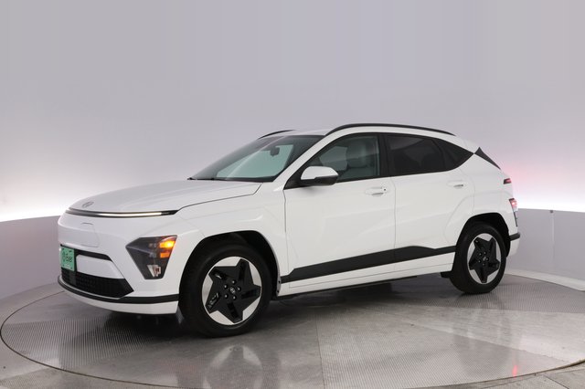 2024 Hyundai Kona Electric — photo 14 of 28