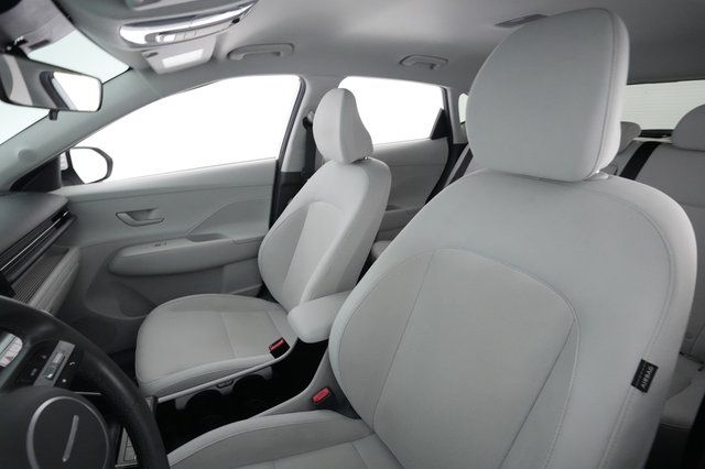 2024 Hyundai Kona Electric — photo 3 of 28