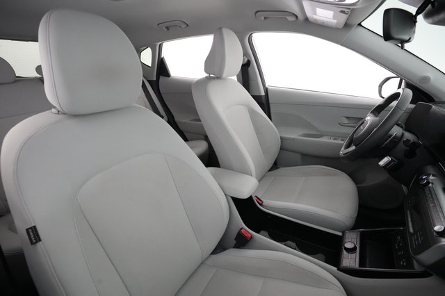 2024 Hyundai Kona Electric — photo 18 of 28