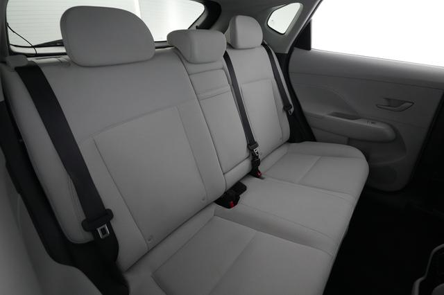 2024 Hyundai Kona Electric — photo 4 of 28