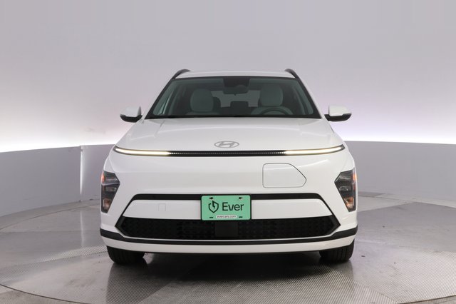 2024 Hyundai Kona Electric — photo 9 of 28