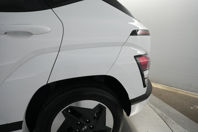 2024 Hyundai Kona Electric — photo 26 of 28