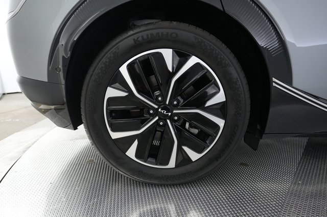 2024 Kia EV6 — photo 17 of 26