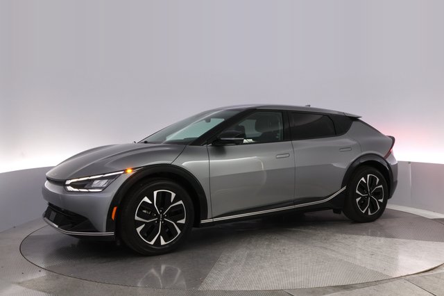 2024 Kia EV6 — photo 14 of 26