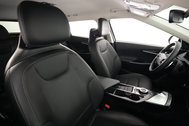 2024 Kia EV6 — photo 18 of 26