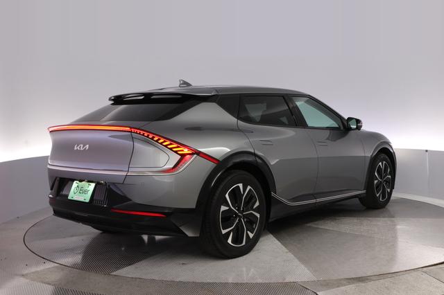 2024 Kia EV6 — photo 2 of 26