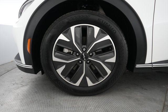 2024 Kia EV6 — photo 15 of 23
