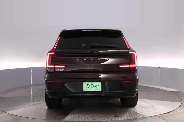 2025 Volvo EX90 — photo 12 of 26
