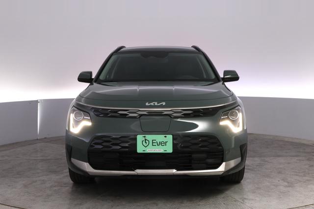 2025 Kia Niro EV — photo 9 of 23
