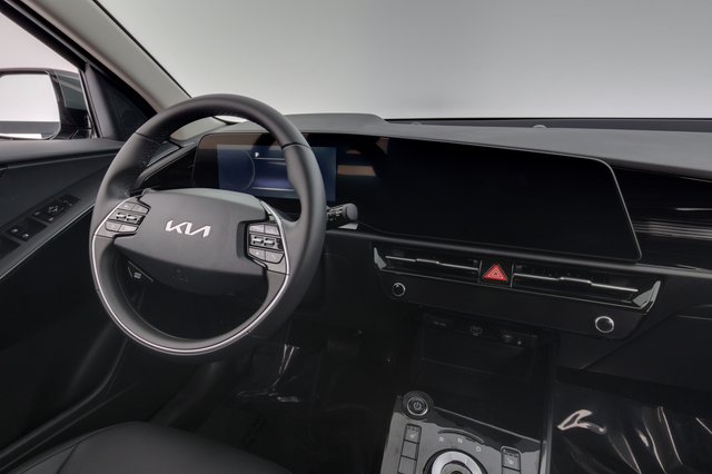 2025 Kia Niro EV — photo 20 of 23