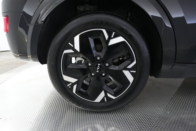 2025 Kia Niro EV — photo 17 of 26