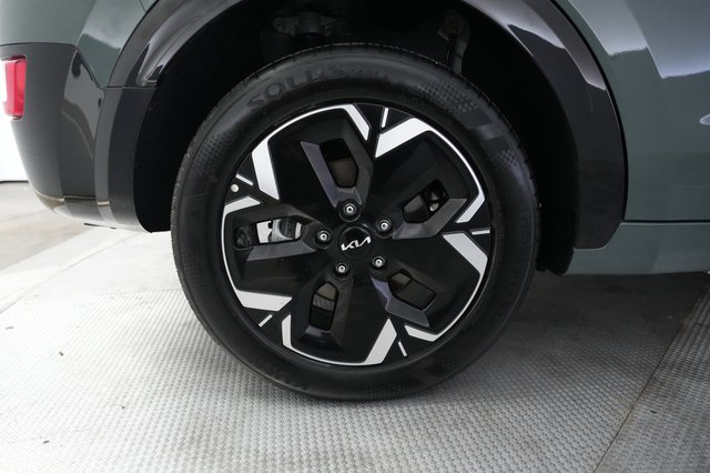 2025 Kia Niro EV — photo 17 of 26