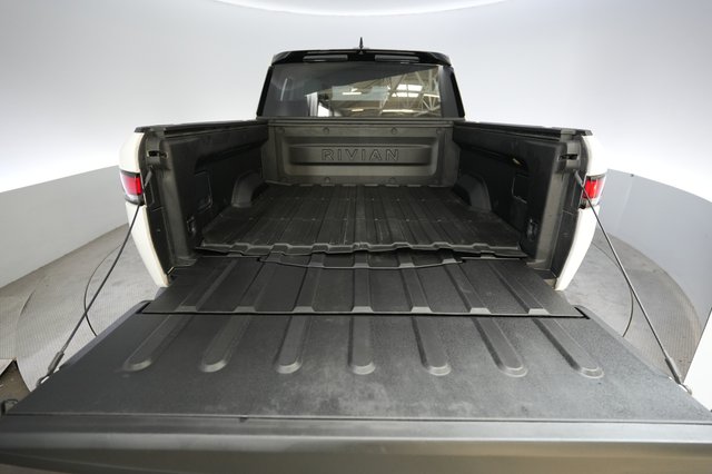 2023 Rivian R1T — photo 6 of 25