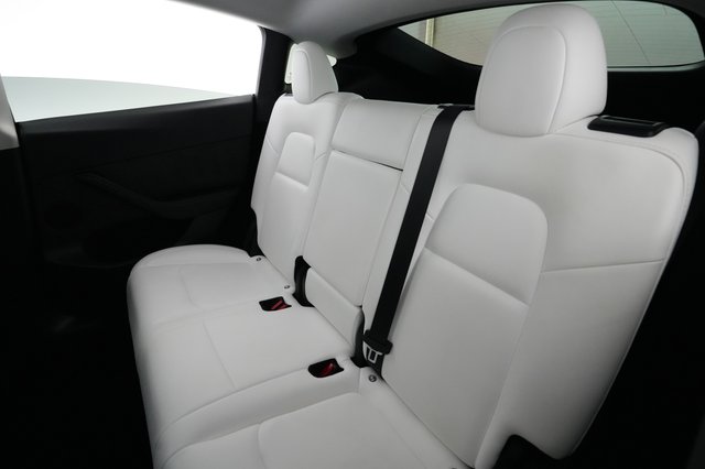 2023 Tesla Model Y — photo 19 of 26