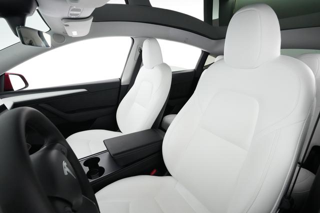 2023 Tesla Model Y — photo 3 of 26