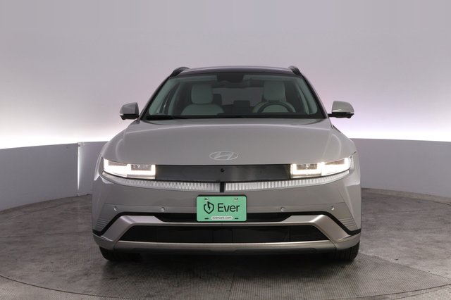 2025 Hyundai IONIQ 5 — photo 9 of 21