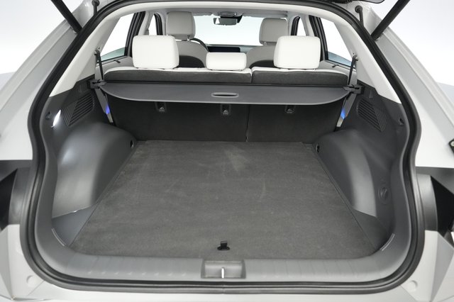 2025 Hyundai IONIQ 5 — photo 6 of 21