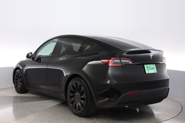 2020 Tesla Model Y — photo 13 of 27