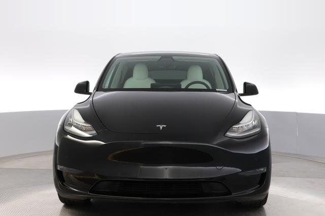 2020 Tesla Model Y — photo 9 of 27