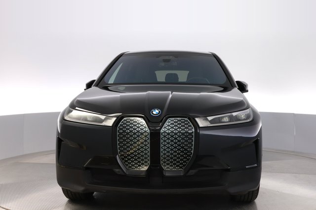2024 BMW iX — photo 9 of 23