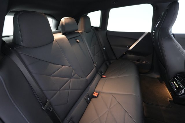 2024 BMW iX — photo 4 of 23