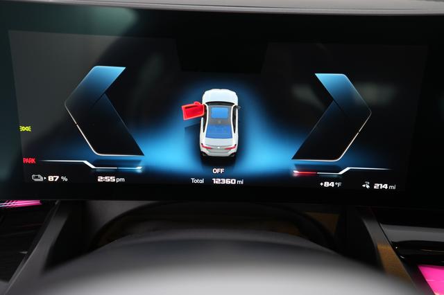 2024 BMW i5 — photo 5 of 23