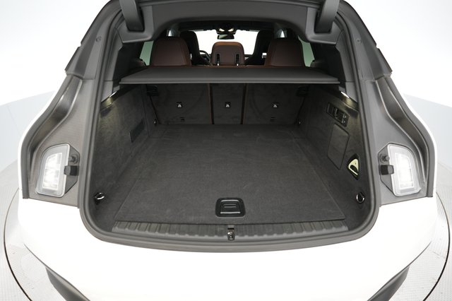 2025 BMW iX — photo 6 of 23