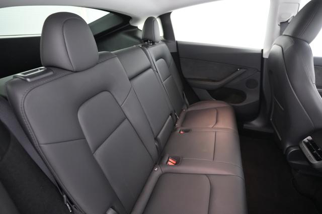 2024 Tesla Model Y — photo 4 of 24